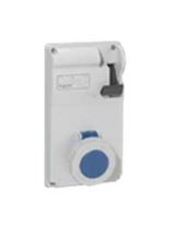 P17Комб.щит.IP55 32A400В 3К+З